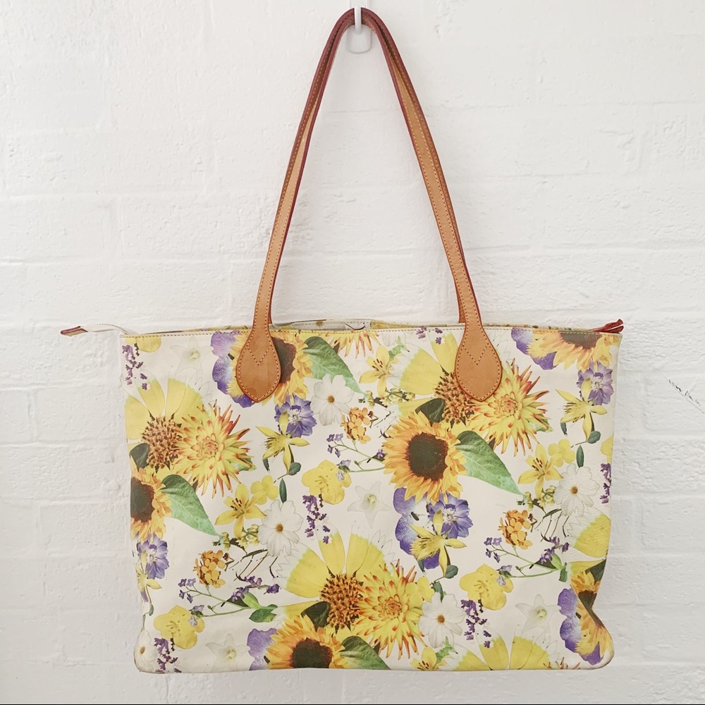 Cavalcanti Italian Leather Floral Tote Bag 🌻